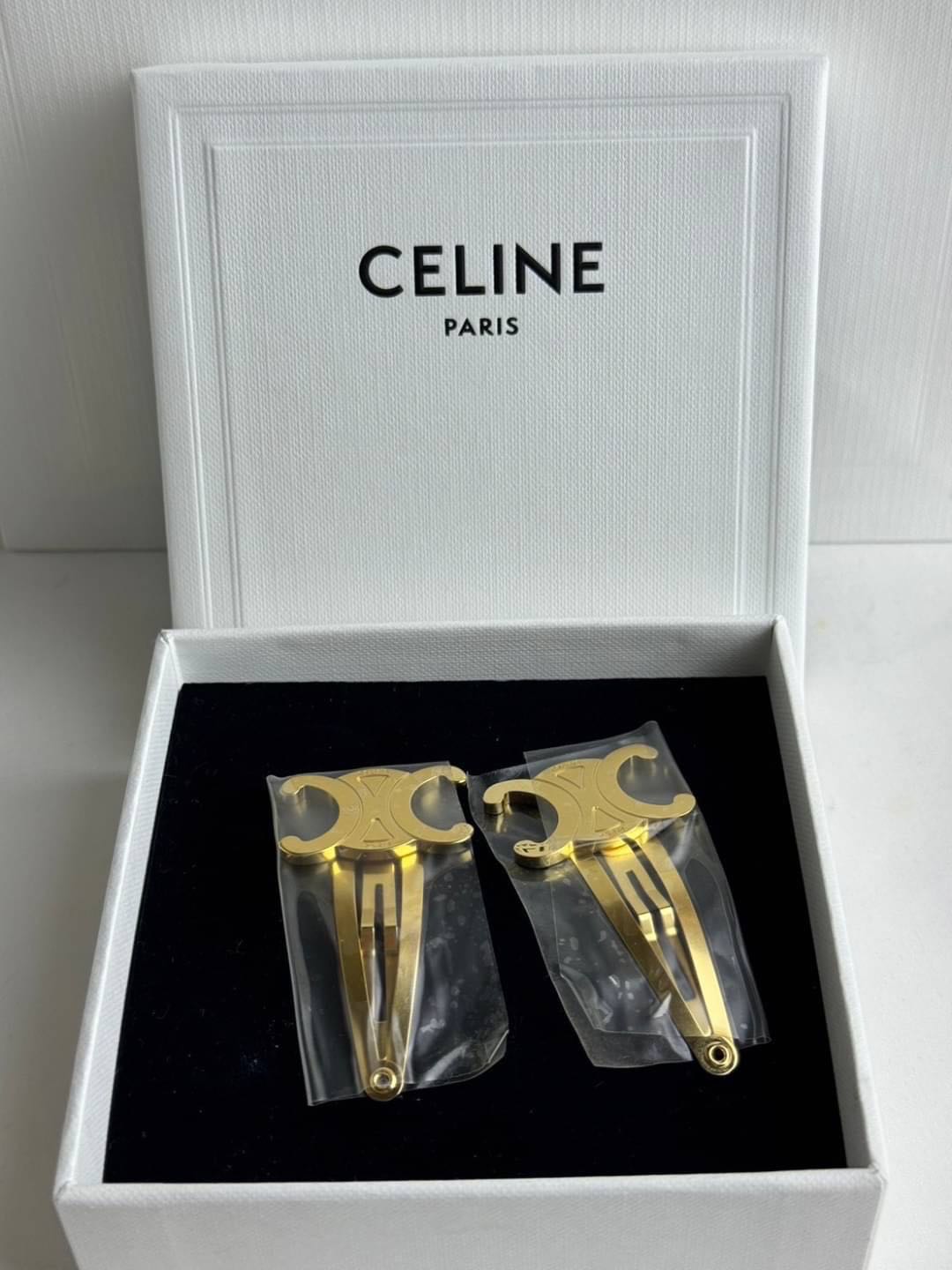 New Celine Hair Clip แท้💯 พน้อมส่ง