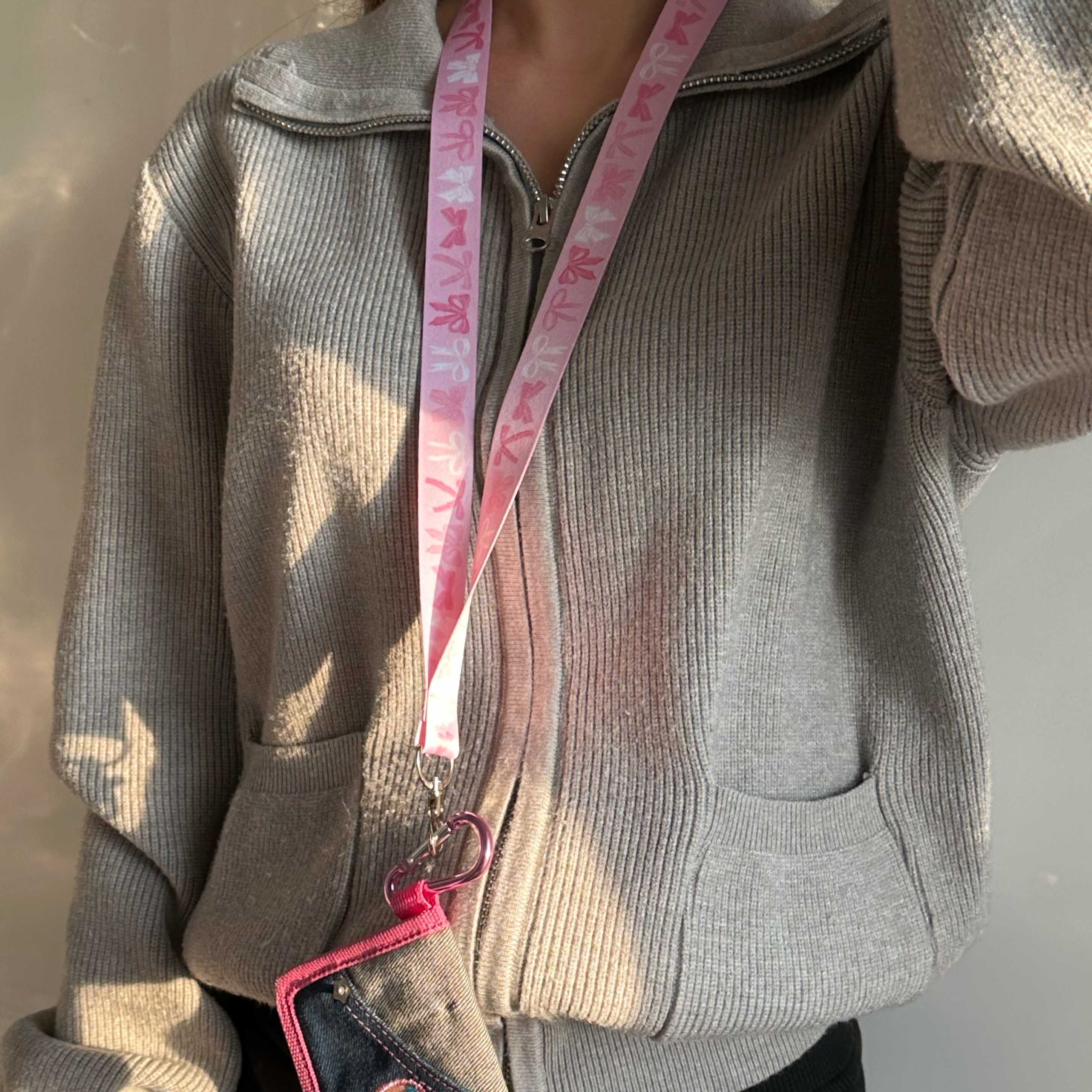 RIBBON PARADE LANYARD (สายคล้องบัตร)
