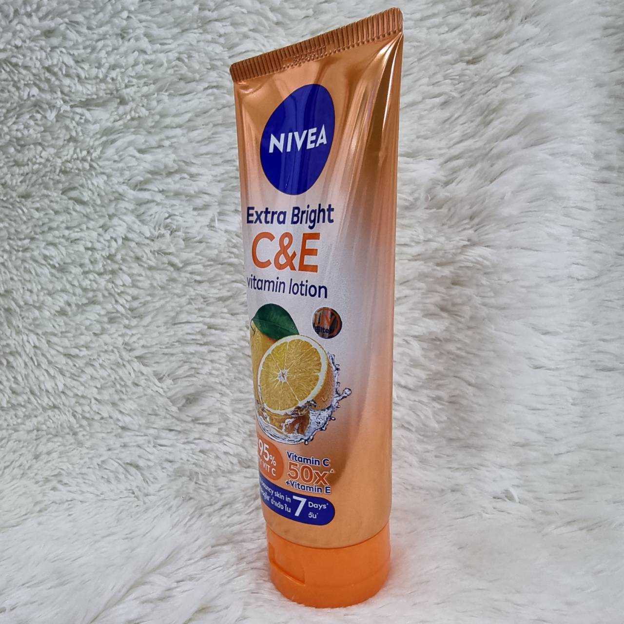 nivea extra bright C&E vitamin lotion 180 Ml.