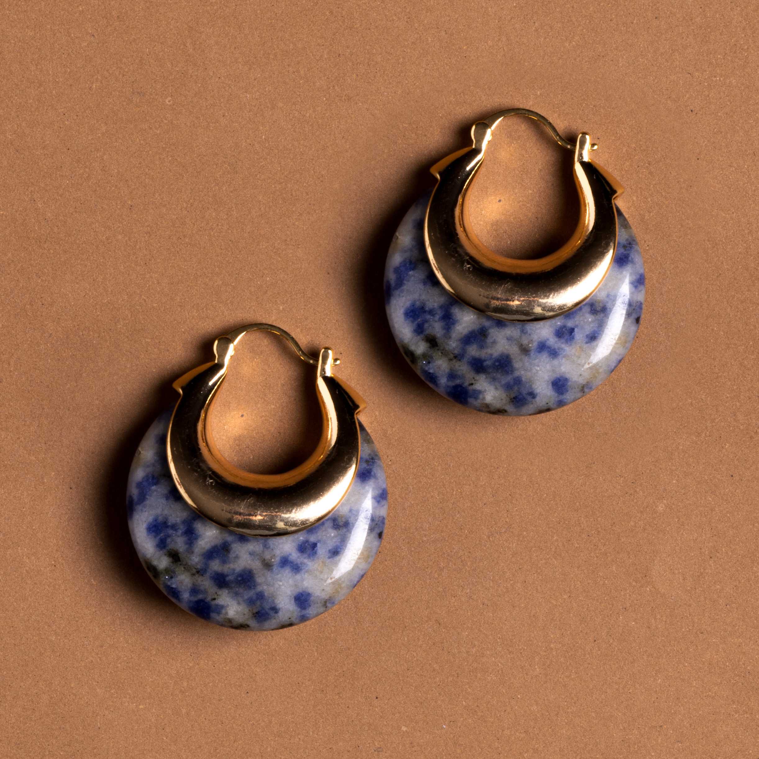 BLUE SPECTACLE HINGED BACK EARRING