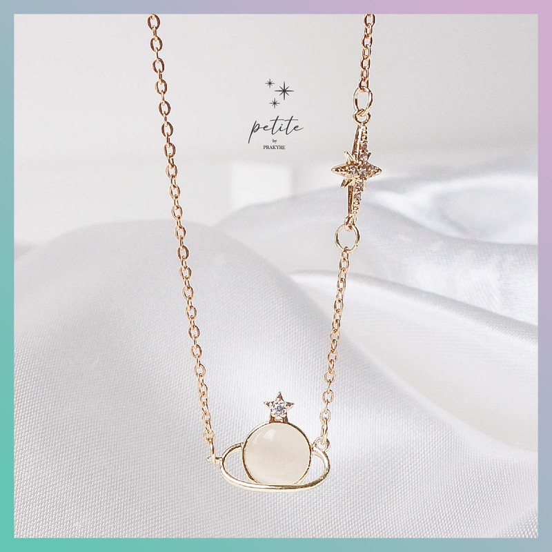 Orbit Saturn with Estrella Necklace - สร้อยคอ รูปดวงดาวและดาวเสาร์ สีทอง