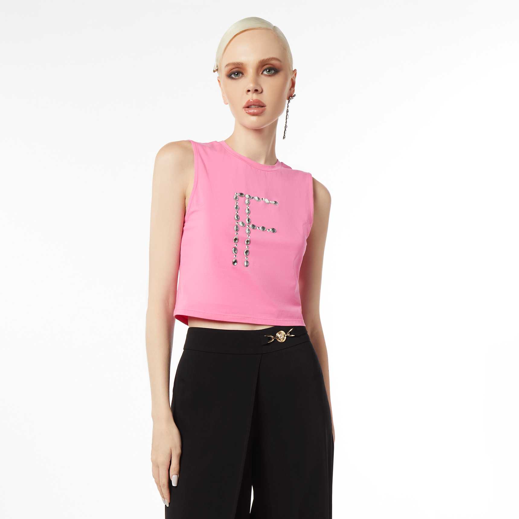 เสื้อนิตแต่งแขนกุดแต่งโลโก้ปัก สีชมพู | FF Logo Crystal Embroidered Crop Top | 06232