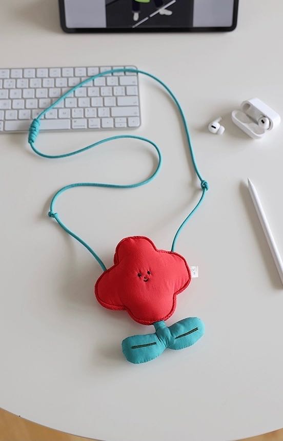𝐀𝐢𝐫𝐏𝐨𝐝𝐬 𝐟𝐥𝐨𝐰𝐞𝐫 𝐛𝐚𝐠 🌸🎧 Twinnies Decor