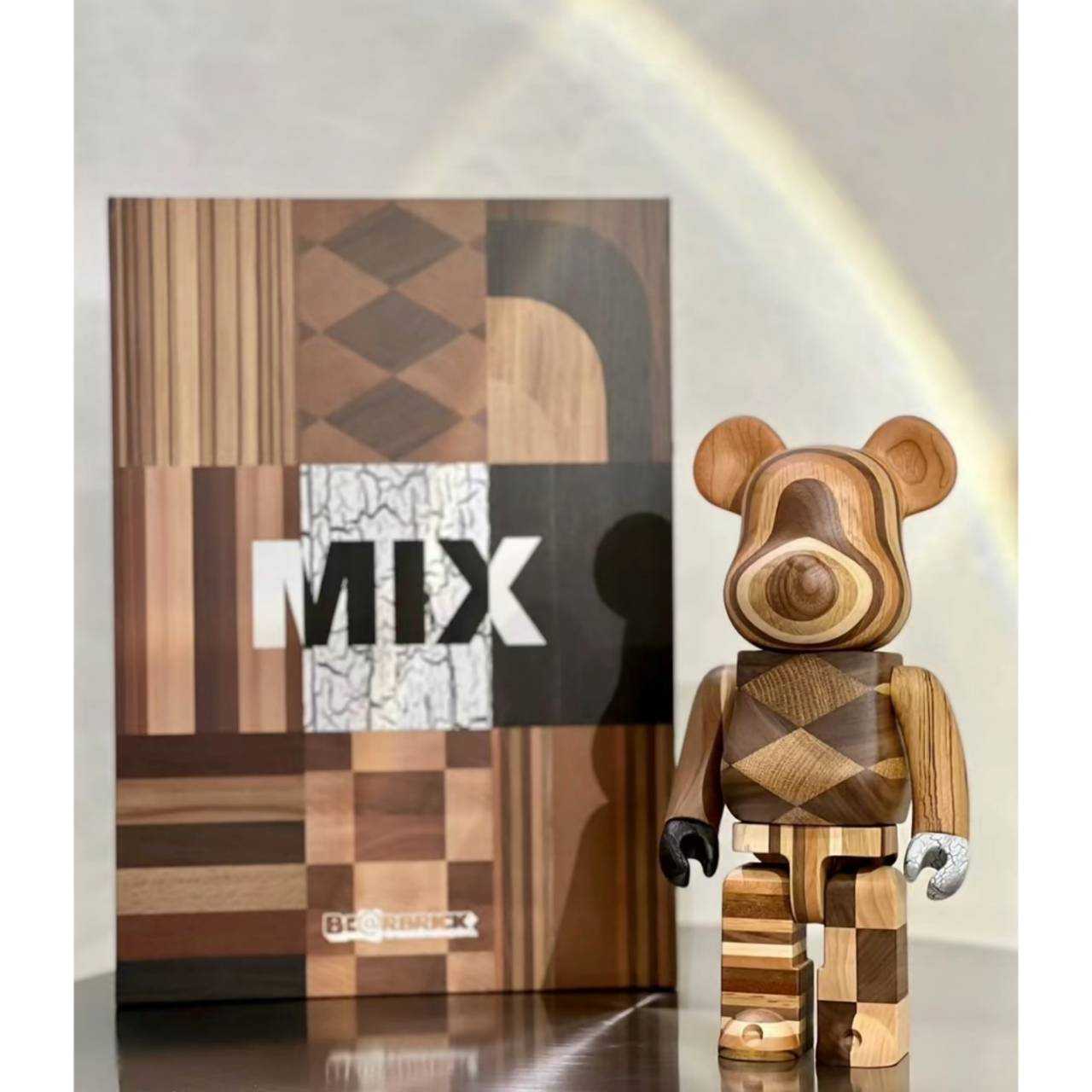 Be@rbrick Karimoku mix 400%