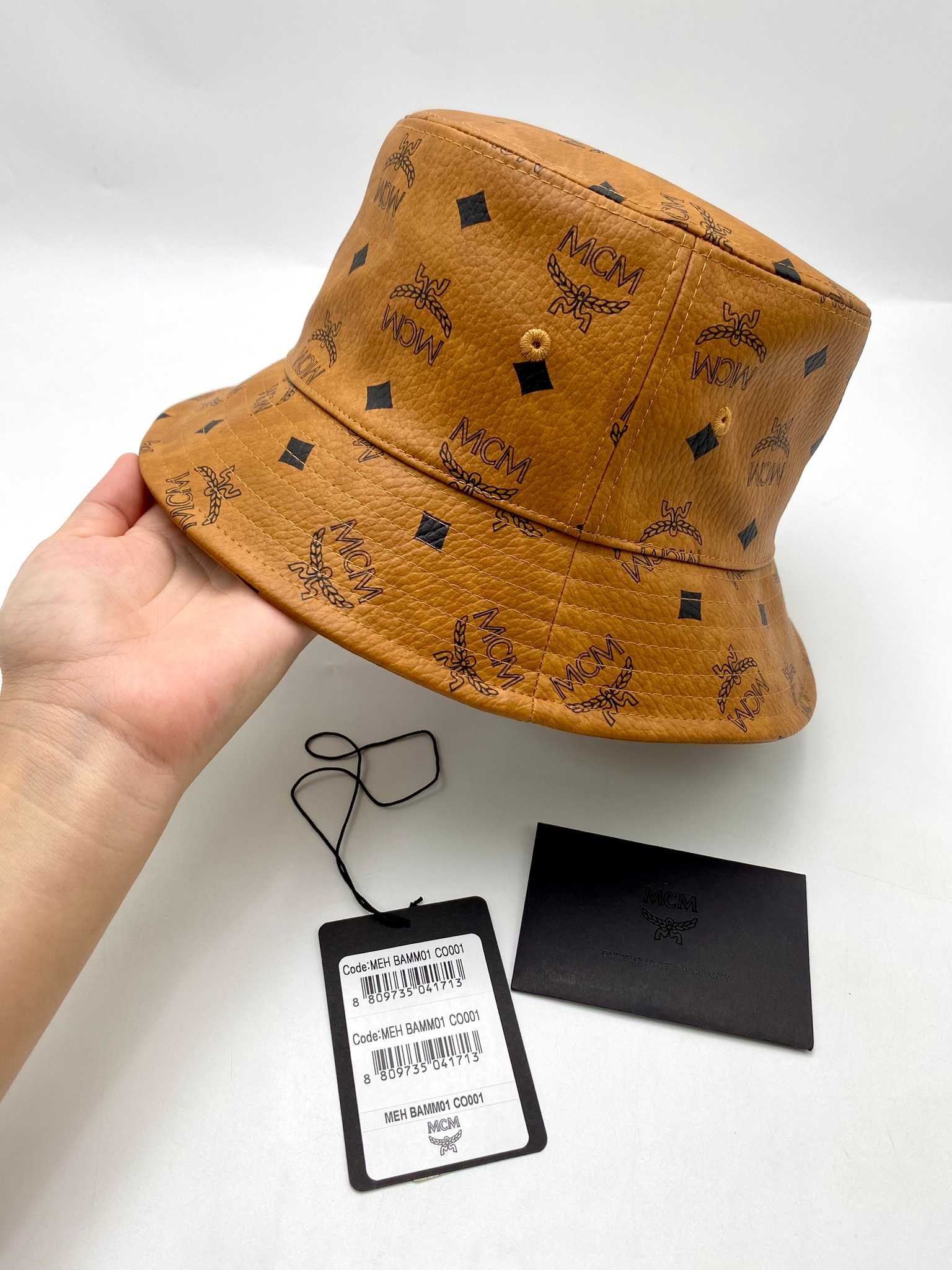MCM Bucket Hat in Visetos (การ์ดเปล่า)