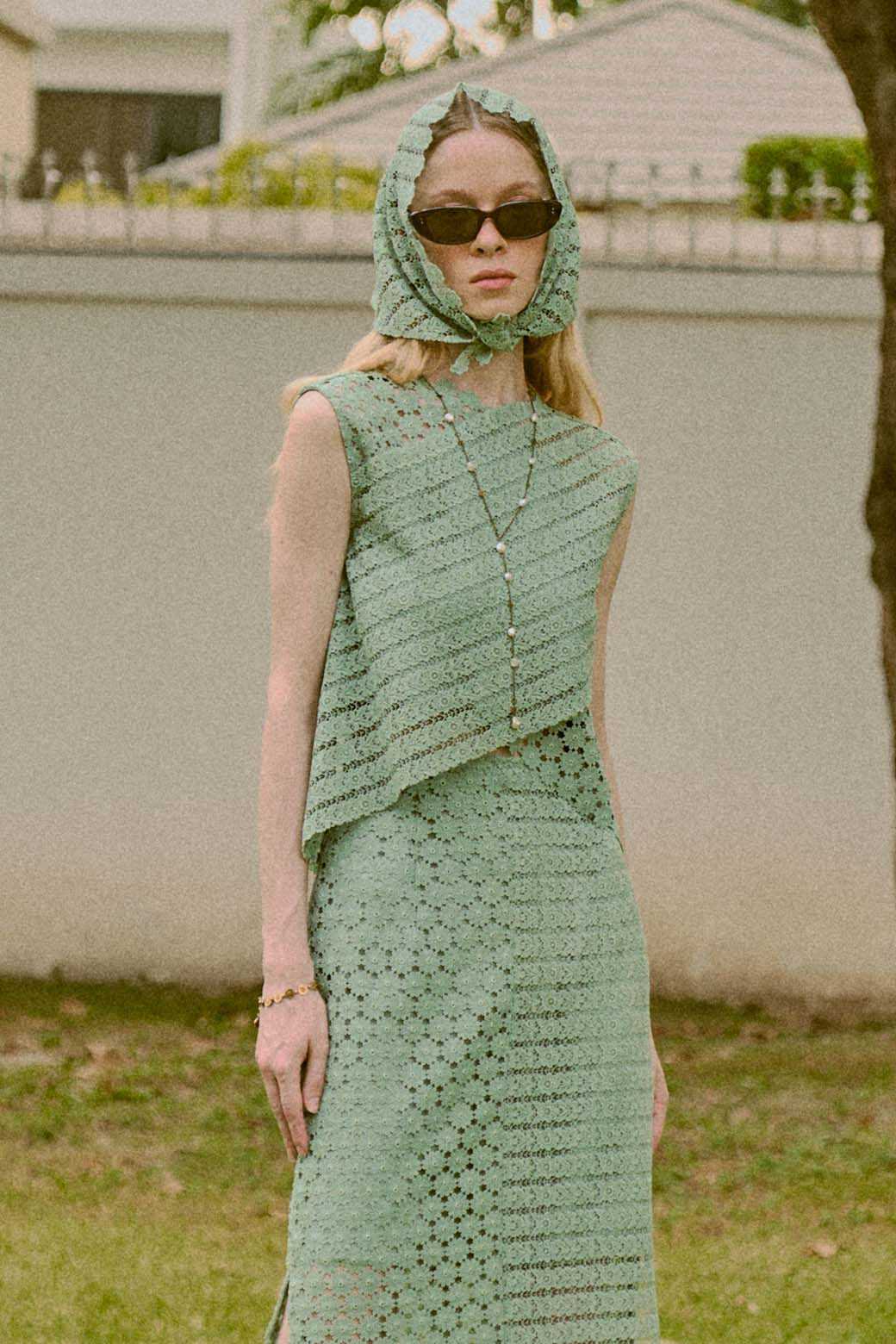 (พร้อมส่ง) Perana เสื้อลูกไม้ Vivian crop (สีเขียว green)