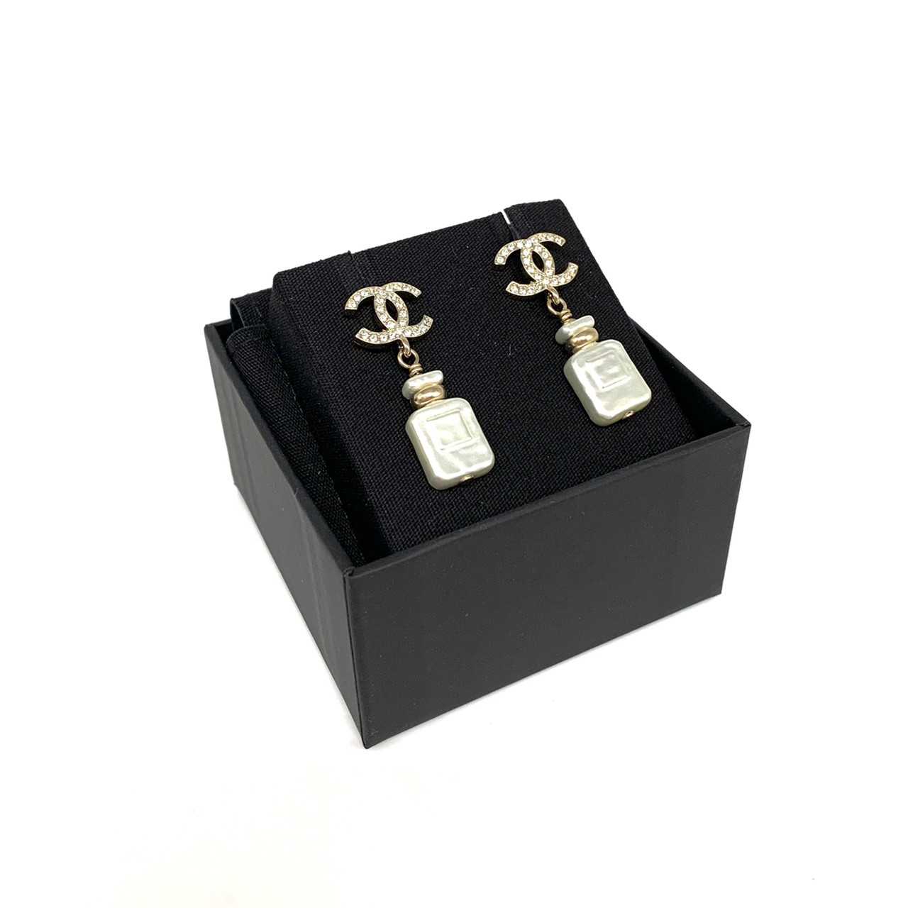 New Chanel Earrings CC logo ห้อยขวดน้ำหอม shw 1.3cm.