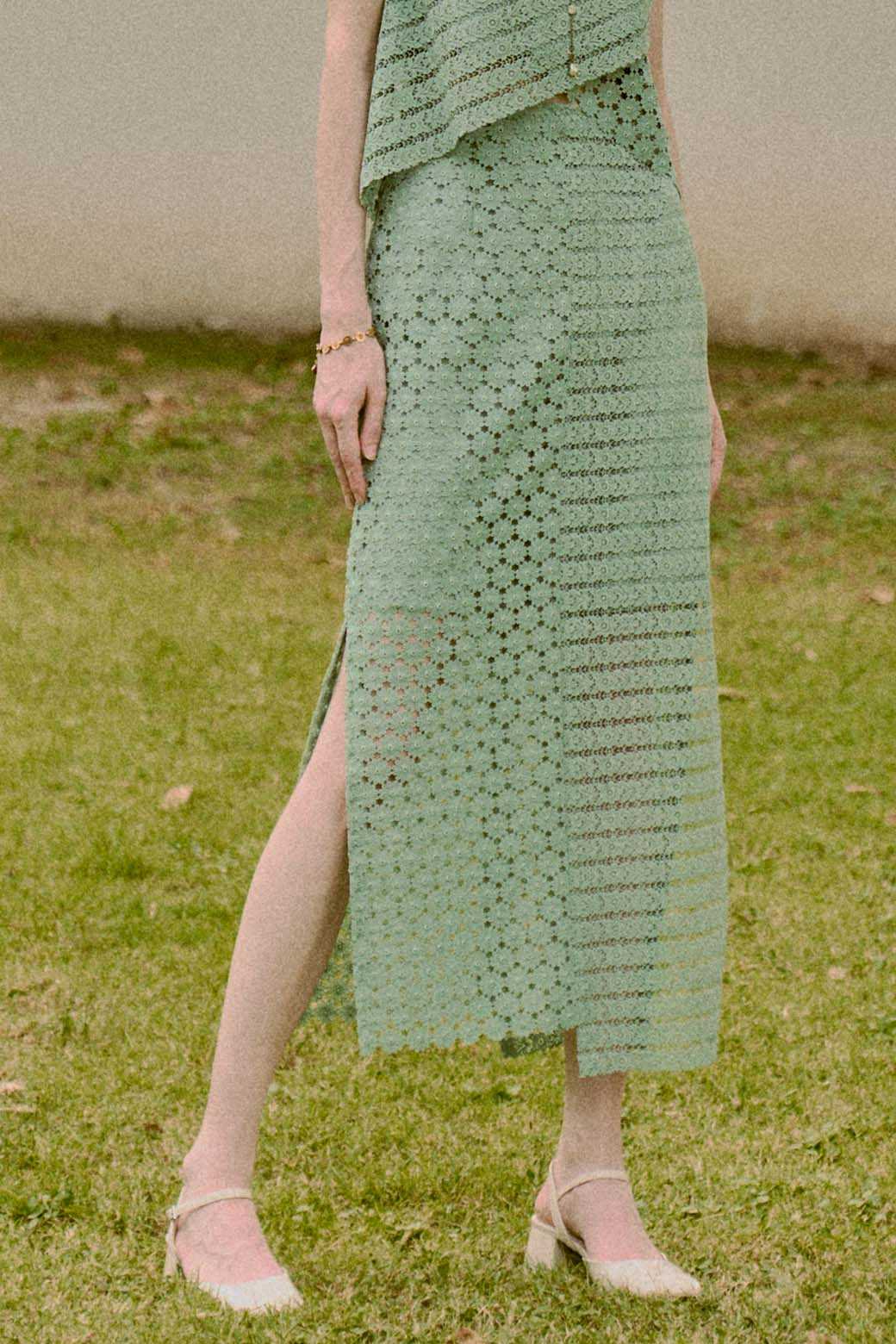 (พร้อมส่ง) Perana กระโปรงลูกไม้ Vivian Skirt (สีเขียว green)