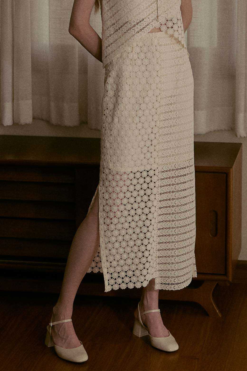 (พร้อมส่ง) Perana กระโปรงลูกไม้ Vivian Skirt (สีครีม cream)