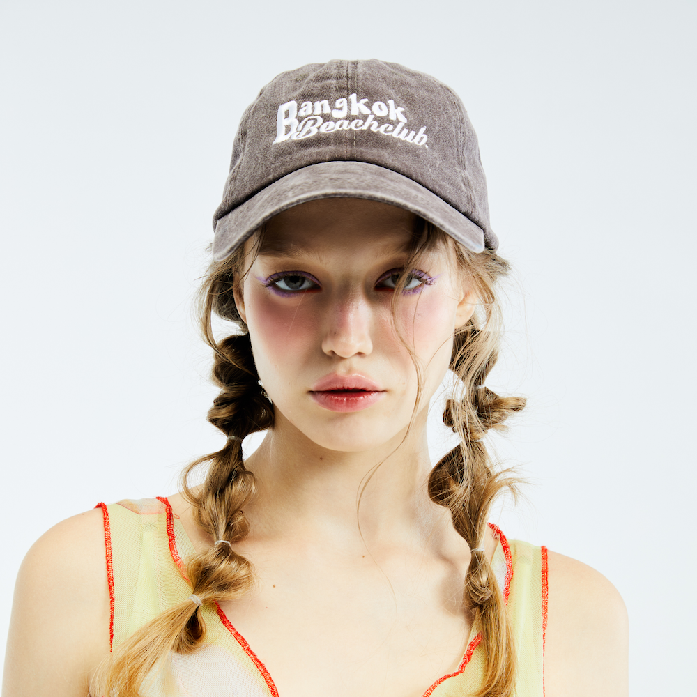 BLACKDOG BKK - SS2420 - BD bangkok cap- หมวกสีน้ำตาลฟอกปักลาย