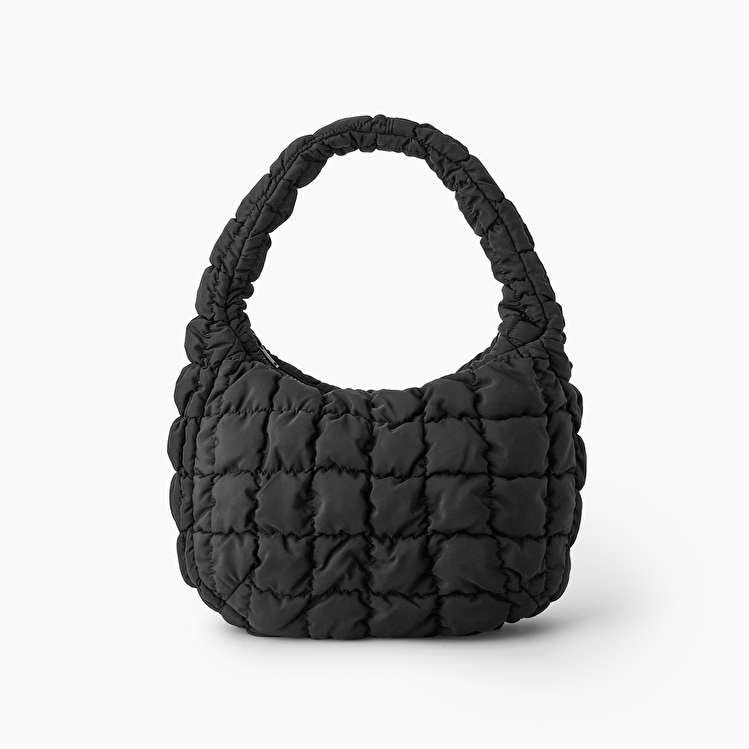 พร้อมส่ง - กระเป๋า COS Mini Quilted Bag สี Black