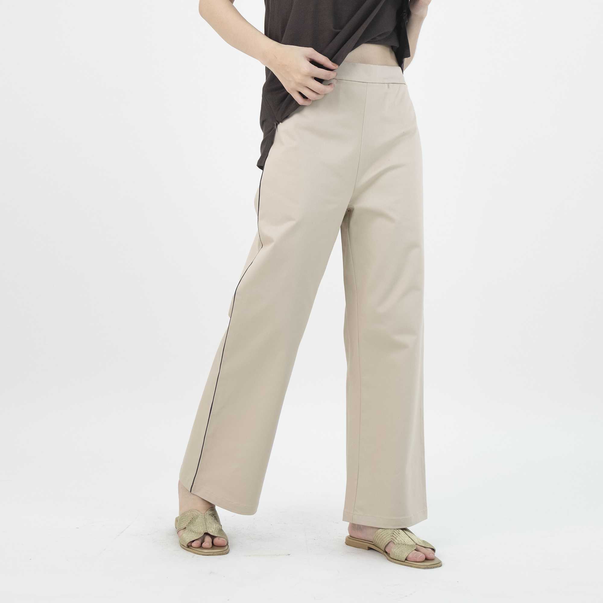 QueenCows กางเกงหลังคลอด Zoe Nude Wide Leg Trouser (Nude)