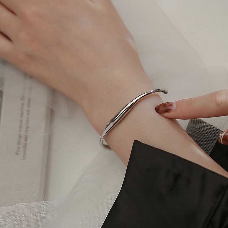 [พร้อมส่ง] กำไลข้อมือ มินิมอล แมชเข้ากับชุดง่าย | QG004
