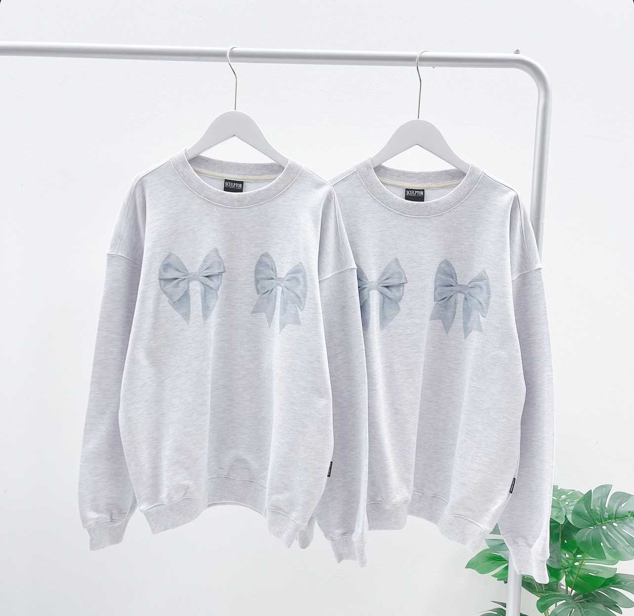 Sculptor Bow Bow Sweatshirt (WHITE/Melange)