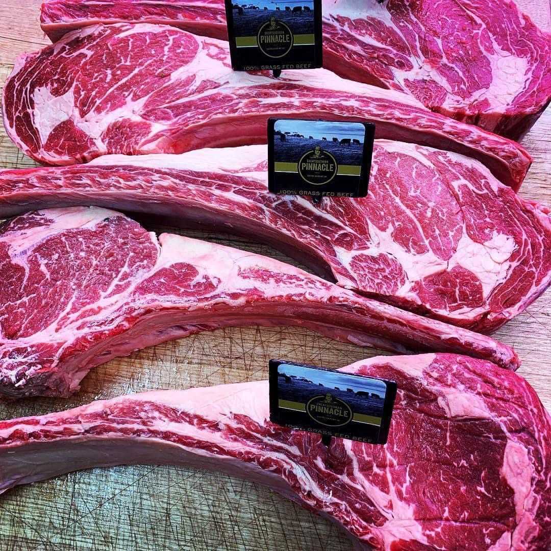 Portoro mb4 tomahawk    Grain fed