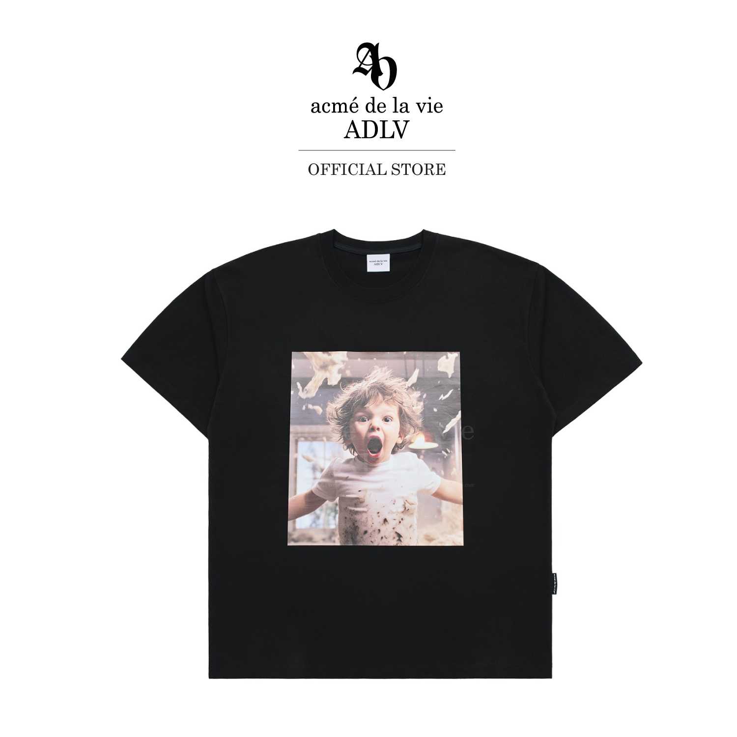 ADLV [acme de la vie] เสื้อยืด Oversize รุ่น Baby Face Scream Boy Short Sleeve T-Shirt Black