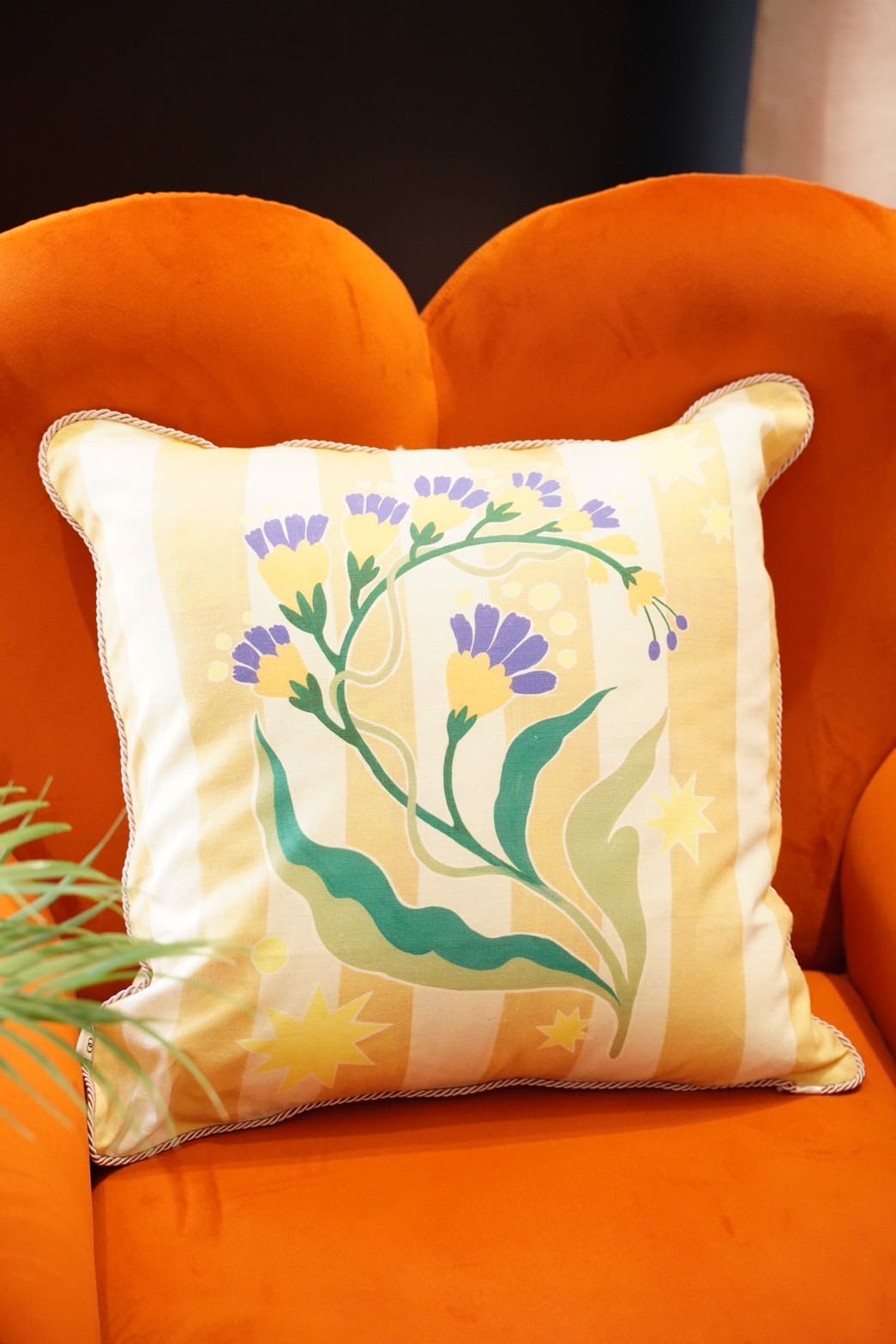 SWOON - CUSHION - STRIPE - BEIGE 