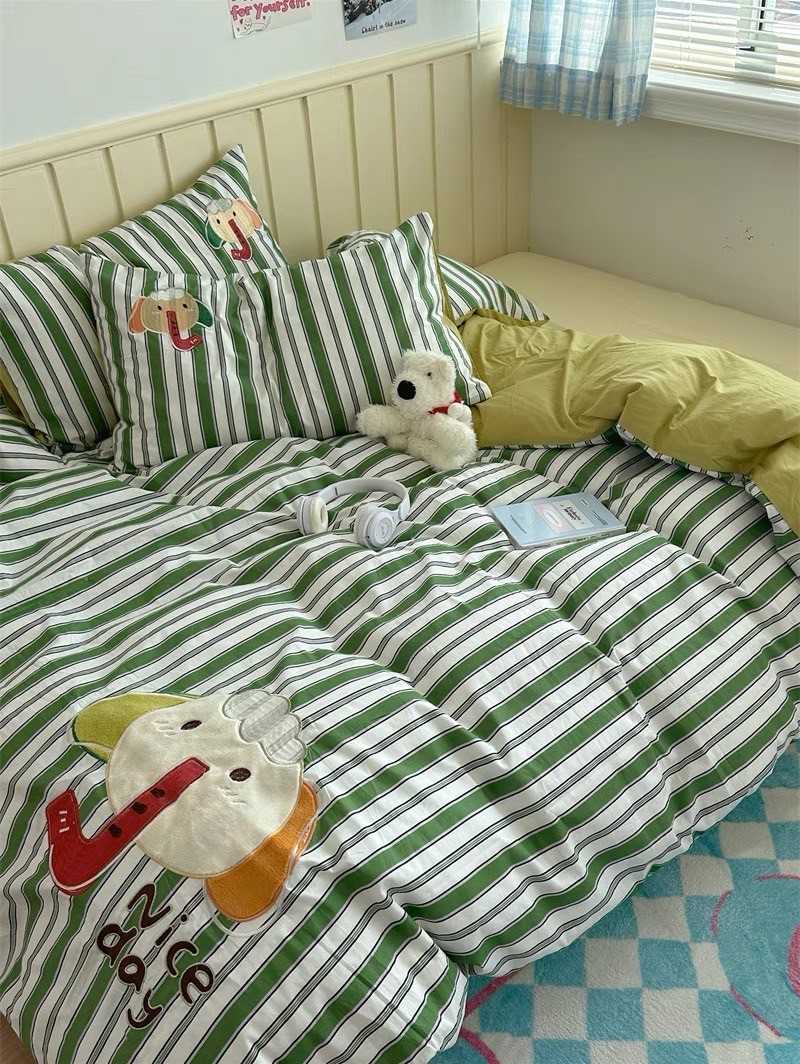 - PREORDER - ชุดผ้าปูที่นอน ลายการ์ตูน ผ้าคอตตอน100% ( มีขนาด 3.5-6 ฟุต )