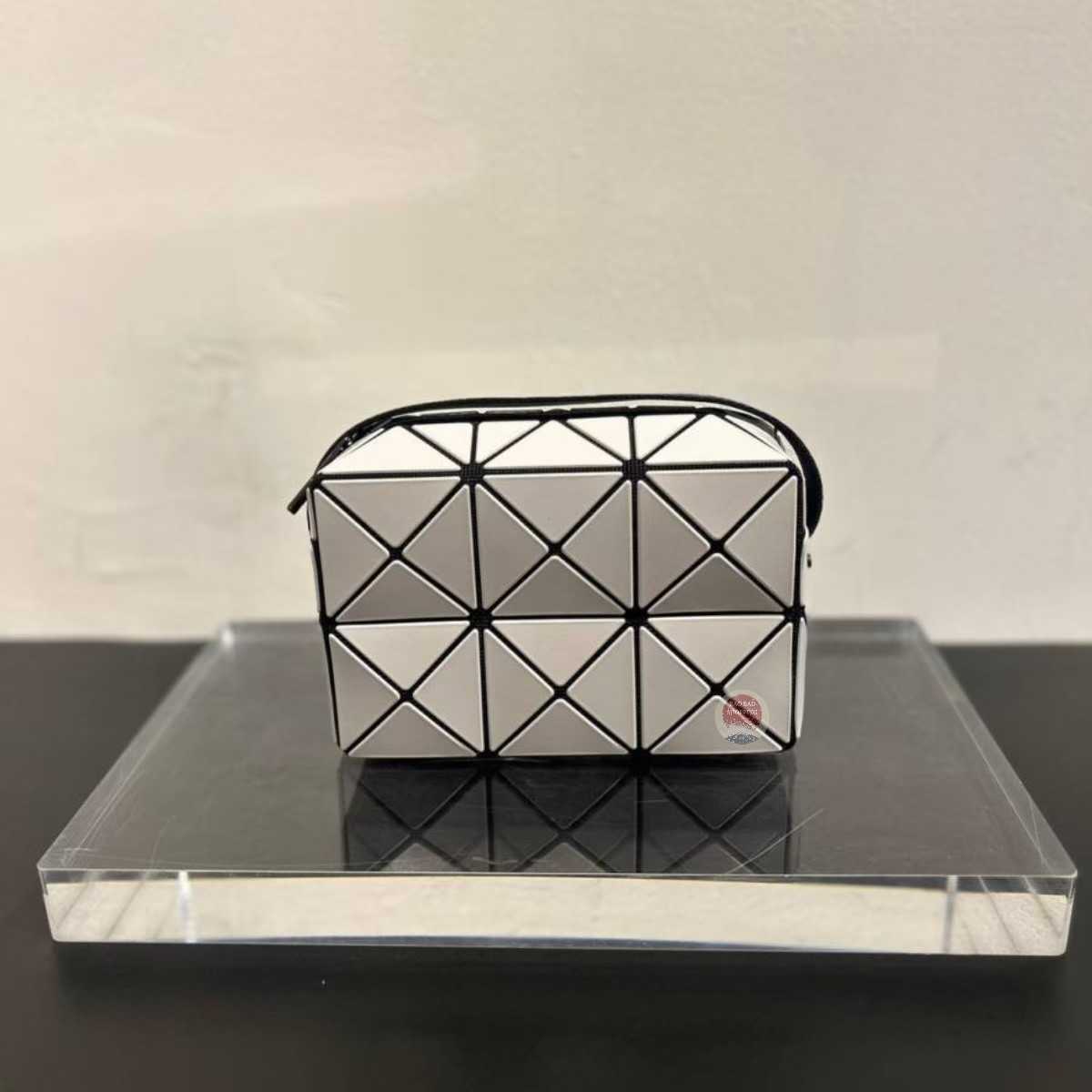 BAOBAO CUBOID MATTE