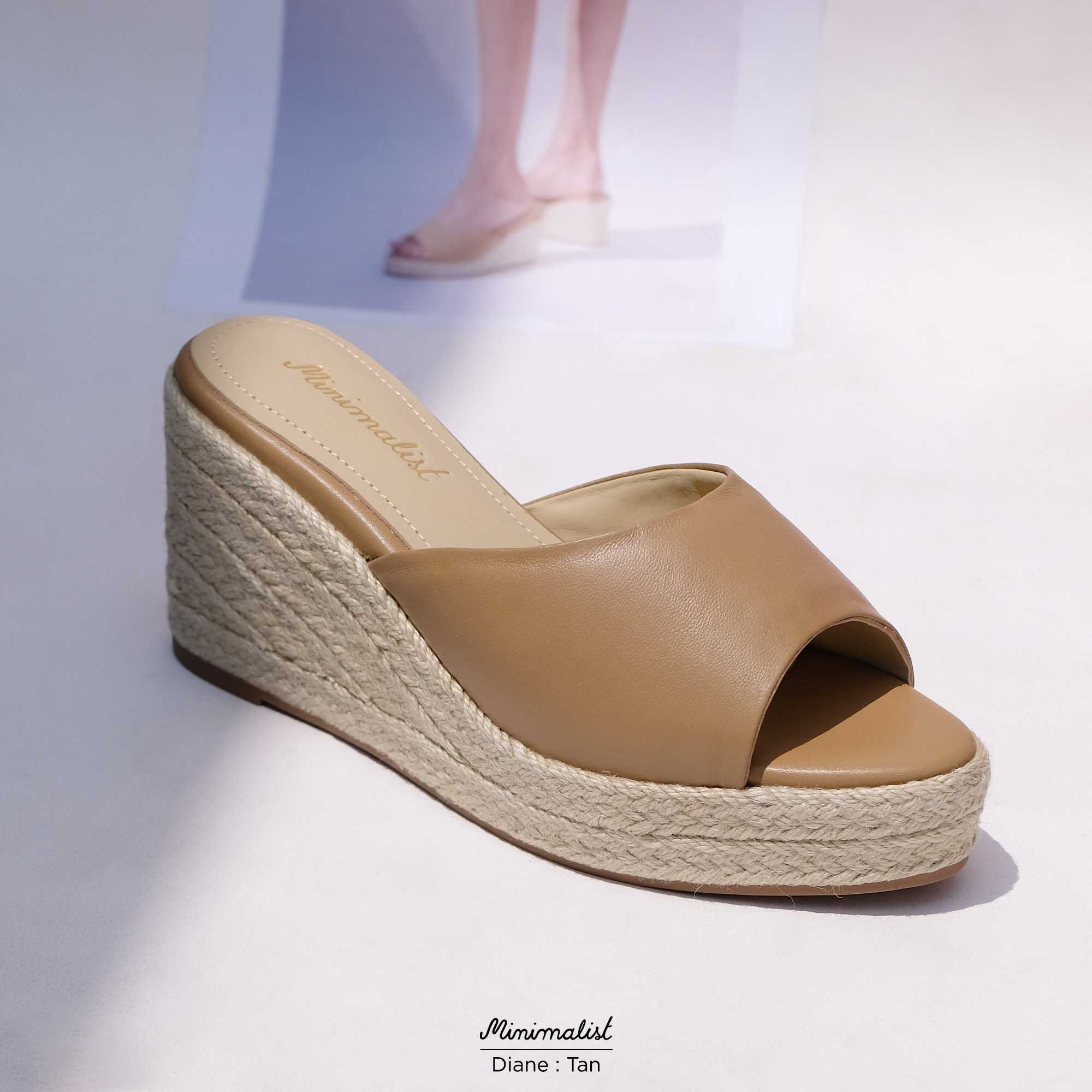 Diane in Tan